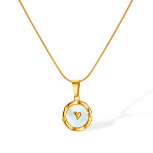 Charming Women's Gold Pendant Necklace with Heart-Shaped Mother of Pearl – Elegant, Minimalist Jewelry-Women's Necklace-SunnyHouse Jewelry