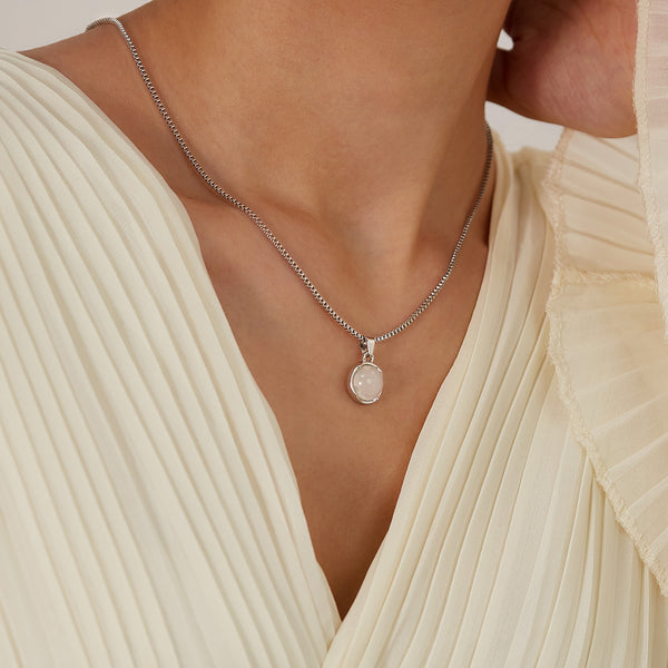 Sophisticated Women's Pearl Pendant Necklace - Classic Silver Chain Jewelry-Women's Necklace-SunnyHouse Jewelry